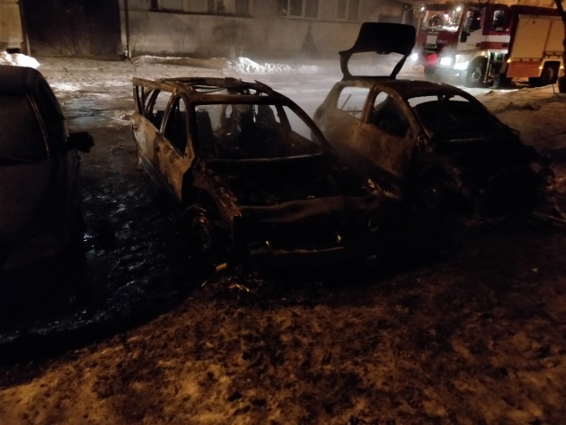 Automašīnu ugunsgrēks Salaspilī - 2