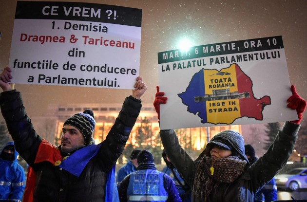 Rumānijā protestē pret pretkorupcijas prokurores atlaišanu - 6
