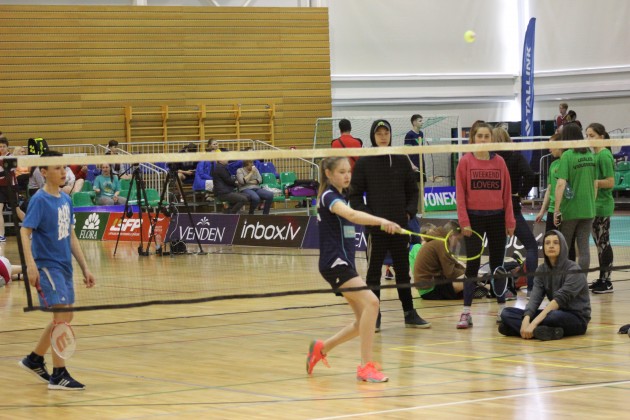 Badmintons. Latvijas pirmajā skolu komandu čempionātā uzvar Valmieras un Siguldas skolas - 4