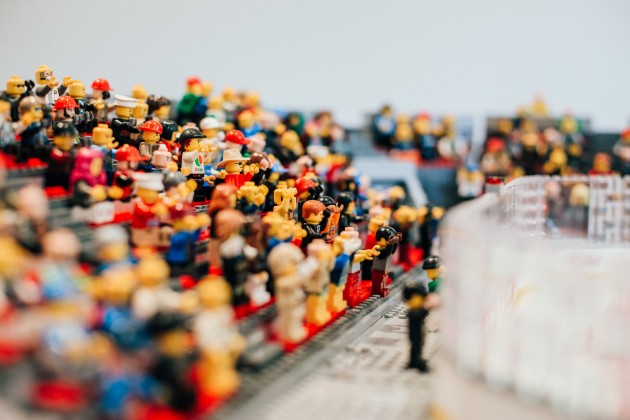 Izveidota "Lego" hokeja arēna  no teju 20 000 detaļu - 8