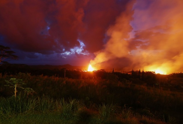 Kīlauea vulkāna lavas straume atgriezusi no ārpasaules aptuveni 40 mājas - 1