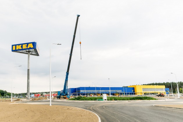 IKEA Riga navigation sign tower_1