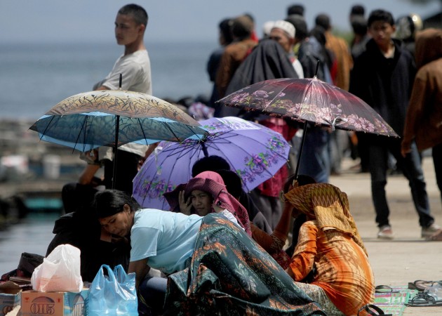 Indonēzijā turpinās meklēšanas darbi prāmja katastrofas vietā - 6