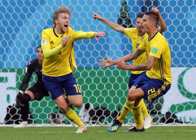 Futbols, pasaules kauss: Zviedrija - Šveice