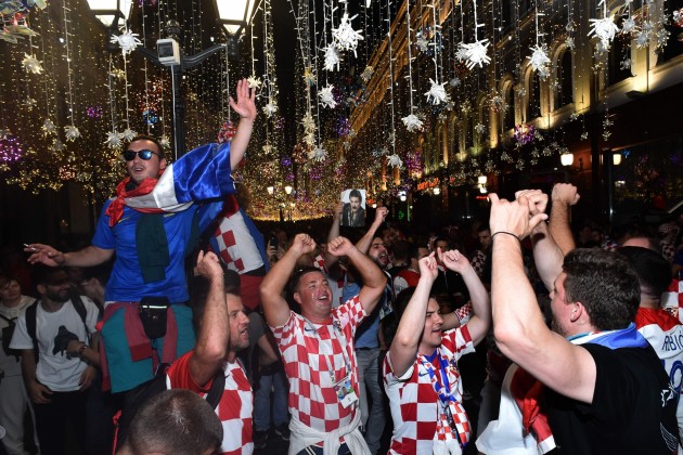 Futbola fani no Horvātijas svin Maskavā - 11