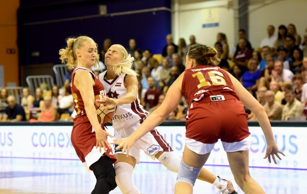 Latvijas sieviešu basketbola izlase saspringtā pārbaudes turnīra spēlē zaudē Krievijai - 12