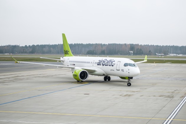 Airbaltic Airbus A220-300 - 2