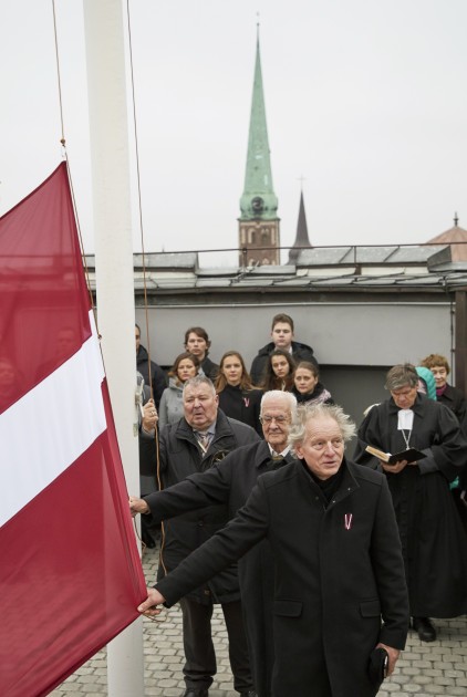 Karoga maiņas ceremonija Rīgas pils Svētā Gara tornī - 7