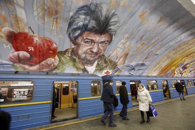 "More than us" urbānās mākslas projekts Kijevas metro - 6