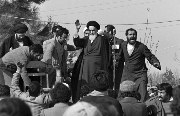 Irānas Revolūcija  - 7