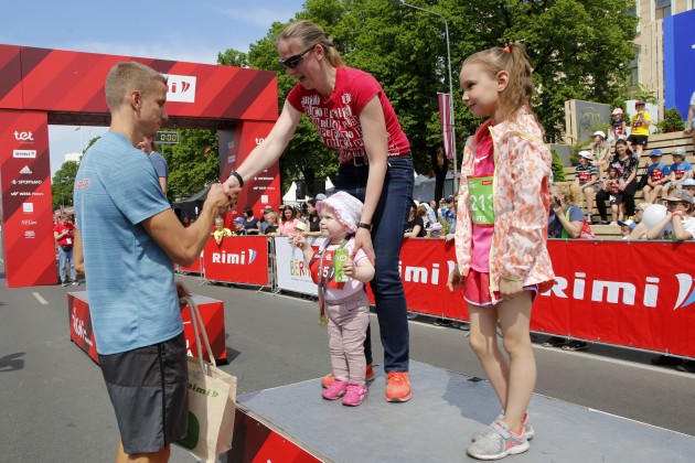 Tet Rīgas maratons: bērnu skrējiens, ģimeņu skrējiens - 102