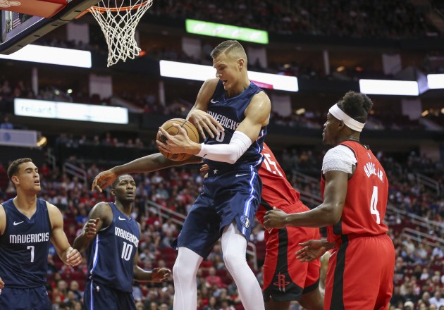 Basketbols, NBA spēle: Dalasas Mavericks (Kristaps Porziņģis) - Hjūstonas Rockets - 2