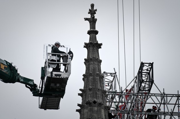 Parīzes Dievmātes katedrāles atjaunošana - 1