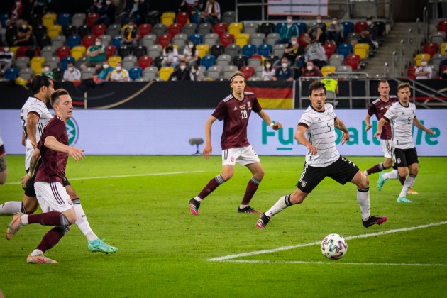 Futbols, Pārbaudes spēle: Latvija - Vācija - 74