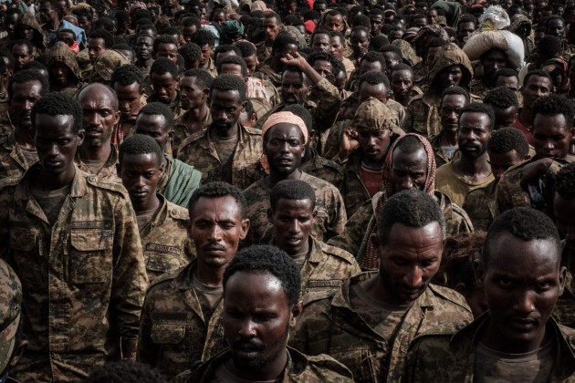 Tigraji caur Mekeli parādē izved 7000 sagūstītu Etiopijas karavīru - 8