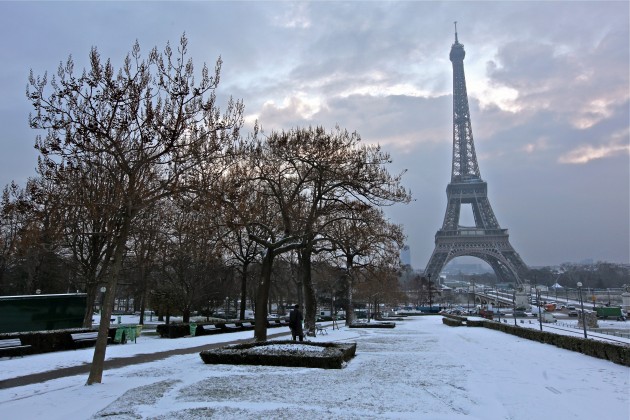 paris winter snow