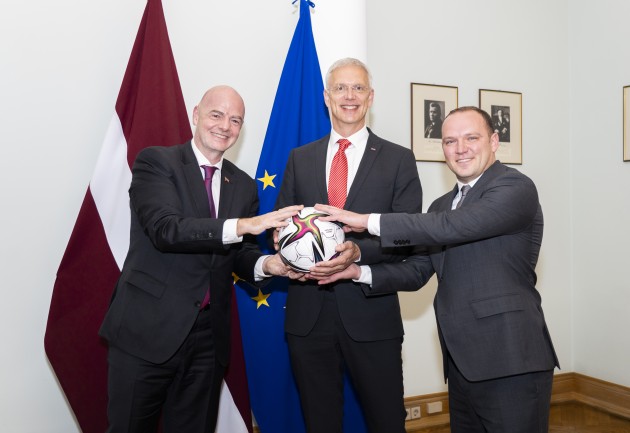 Futbols, FIFA prezidents Džanni Infantīno tiekas ar Ministru prezidentu Krišjāni Kariņu - 12