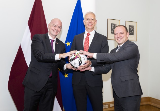 Futbols, FIFA prezidents Džanni Infantīno tiekas ar Ministru prezidentu Krišjāni Kariņu - 13