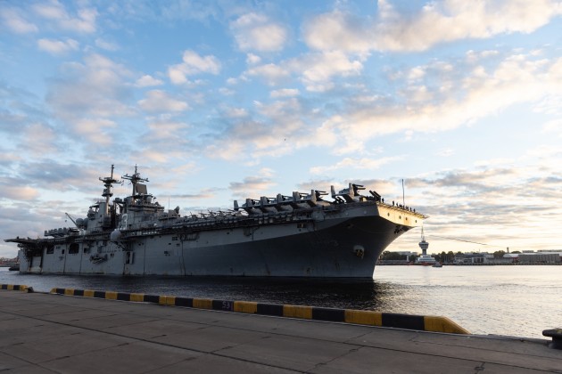 Rīgas ostā ieradies ASV Jūras spēku desantkuģis “USS Kearsarge” - 16