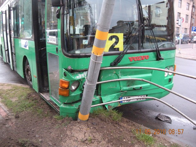 Sadursme ar autobusu - 7