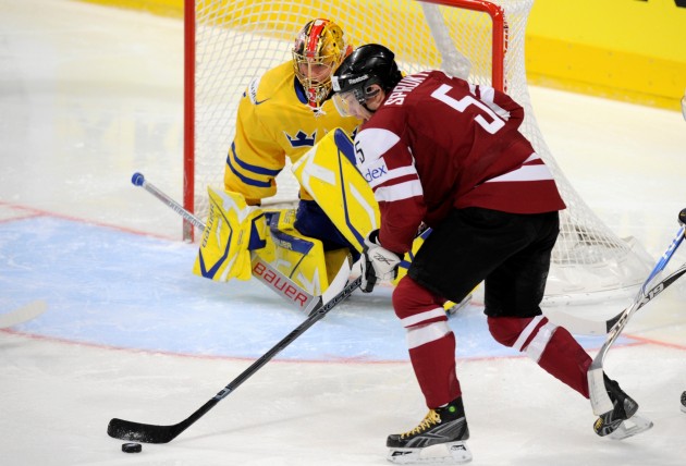 Latvijas hokeja izlase piekāpjas Zviedrijai - 5