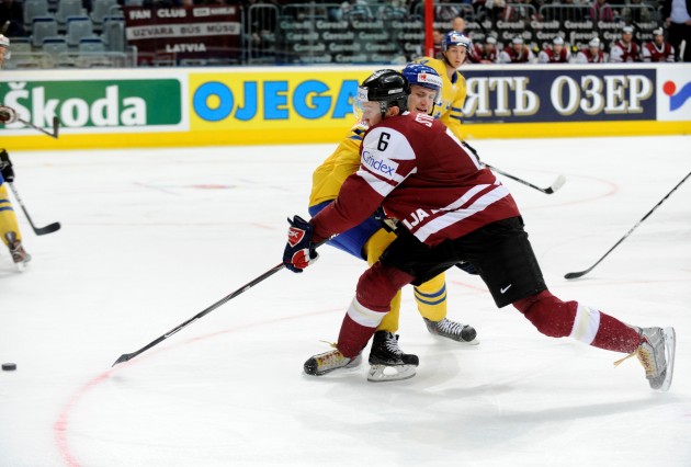 Latvijas hokeja izlase piekāpjas Zviedrijai - 20