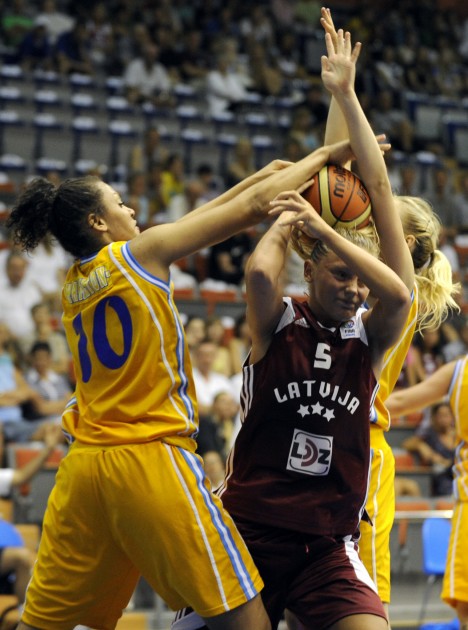 Latvija-Zviedrija U20 sieviešu basketbols - 15