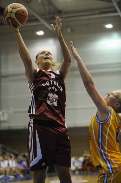 Latvija-Zviedrija U20 sieviešu basketbols - 19