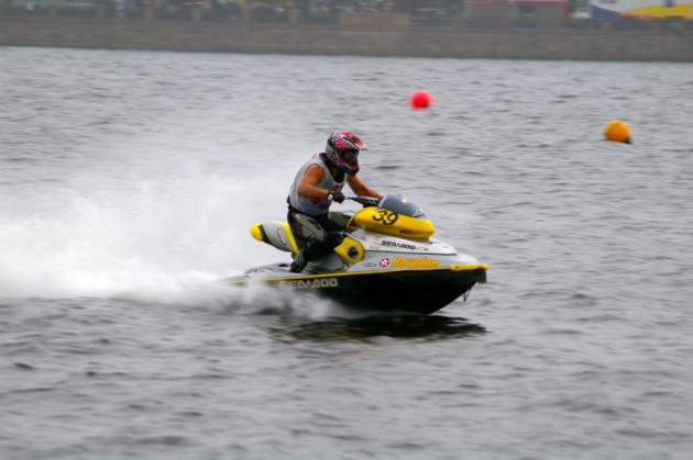 Rīgas svētki - ūdens motociklu sacensības  64