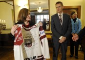 Latvijas hokeja izlase Latvijas vēstniecībā Stokholmā - 24