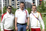 Dombrovskis un Latvijas sportisti olimpiskajā ciematā - 54