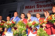 Tūkstošiem valmieriešu sveic divkārtējo olimpisko čempionu Māri Štrombergu - 23