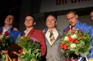 Tūkstošiem valmieriešu sveic divkārtējo olimpisko čempionu Māri Štrombergu - 27