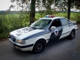 vecākais policijas auto