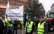 Baltijas lauksaimnieku protesta akcija ar traktoru - 14