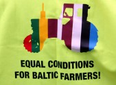 Baltijas lauksaimnieku protesta akcija ar traktoru - 15