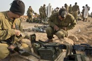 Izraēlas karavīri pie Gazas robežas - 19