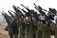Izraēlas karavīri pie Gazas robežas - 20