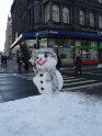  снежная баба в центре города