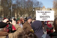 Pensionāri Saeimā iesniedz 106 000 parakstu par pensiju indeksāciju - 23