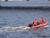Glābēji Daugavas ūdeņos meklē cilvēku