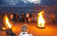 Senās uguns nakts Staldzenes stāvkrasta pludmalē - 10