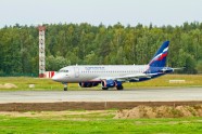 Lidostā "Rīga" tika pirmo reizi uzņemta un apkalpota Sukhoi Superjet 100-95B - 7