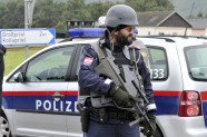Austrijā policija ielenc malumednieku - slepkavu - 9
