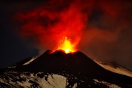 Vulkāna Etna izvirdums - 1