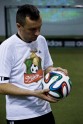 adidas prezentē Pasaules kausa futbola bumbu
