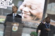 Mandelas piemiņas pasākuma surdotulks - 7