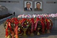 Ziemeļkorejā piemin Kimu Čeniru - 16