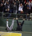 Bostonas policists gavilē pēc "Red Sox" beisbolista fantastiskā ķēriena