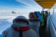  Sākta cilvēku evakuēšana no Antarktikā iesalušā Krievijas kuģa - 9